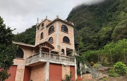 Gorgeous Private Retreat in Apuela-Intag Ecuador: Multiple homes with land For SaleCalle via Pueblo Viejo Sector Santo Domingo, Apuela, Imbabura
