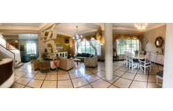 URDESA: FIVE PROPERTIES IN ONE!!! BEAUTIFUL ART DECO HOUSE ON COMMERCIAL AVENUE, Guayaquil, Guayas