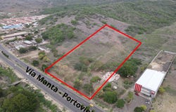 Terreno Via Manta: Land in Commercial Industrial Zone, Portoviejo, Manabí