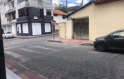 House For Sale in CotacachiCalle 9 de octubre / Cotacachi, Cotacachi, Imbabura