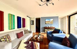 AMAZING INVESTOR OR FUTURE RELOCATION OPPORTUNITY: This Downtown Cuenca Move-In Luxury Apartment or Airbnb Has a 6-Month Renter in Place, affording Immediate Income, Cuenca, Azuay