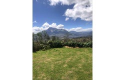 Vendo Propiedad en Mojandita con una increíble vista a San Pablo del Lago, Imbabura.: Lakefront, Mountain and Countryside House For Sale in MojandaOtavalo, Mojanda, Imbabura