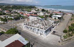 Edificio rentero en venta: Beachfront building - Pedernales, Pedernales, Manabí