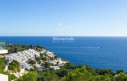Roca Llisa, The Balearic Islands 07819