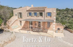 4 Plaça sa Bassa, Manacor, Balearic Islands 07500