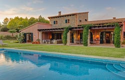 Calvià, The Balearic Islands 07184