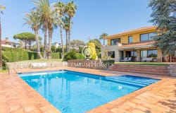 Alella, Catalonia 08328