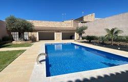28 Carrer Comerç, Sa Pobla, Balearic Islands 07420
