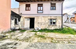 Muriedas, Cantabria 39600