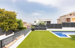 Alella, Catalonia 08328