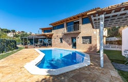 Arenys de Mar, Catalonia 08350
