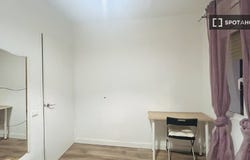 barcelona, Catalonia 08042