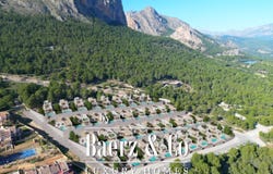 1 Carrer del Campanar, Polop, Valencian Community 03520