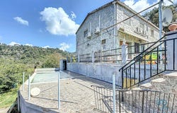Vacarisses, Catalonia 08233