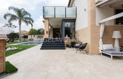 Paterna, Valencian Community 46182