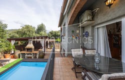 Cánoves, Catalonia 08445