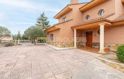 Villaviciosa de Odón, Community of Madrid 28670