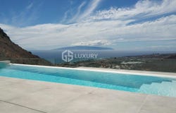 Adeje, The Canary Islands 38670