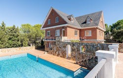 Valdemorillo, Community of Madrid 28210