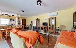 Dos Hermanas, Andalusia 41703