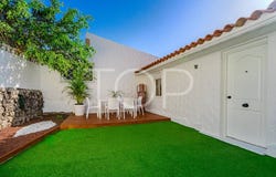 Chayofa, Canary Islands 38652