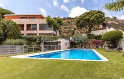 Esplugues de Llobregat, Catalonia 08950