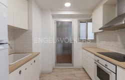 Valencia Capital, Valencian Community 46015