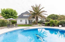 Villaviciosa de Odón, Community of Madrid 28670