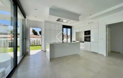 El Campello, Valencian Community 03560