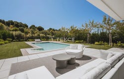 Estepona, El Paraíso, Málaga, Andalusia 29688