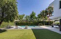 Castelldefels, Catalonia 08860