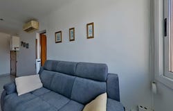 Hospitalet de Llobregat, Catalonia 08902