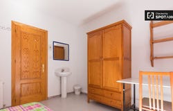 granada, Andalusia 18002