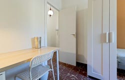 Carrer del Mondúver, Valencia, Valencian Community 46025