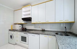 Pontevedra, Galicia 36960