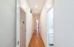 Carrer Martínez Cubells, Valencia, Valencian Community 46002