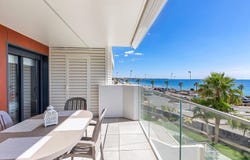 Mil Palmeras, Valencia 03191