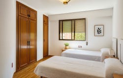 Valencia Capital, Valencian Community 46018