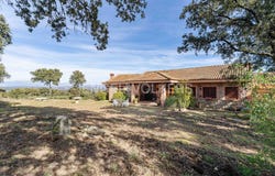 Valdemorillo, Community of Madrid 28210