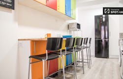 valencia, Valencian Community 46100