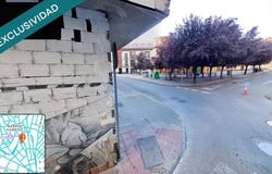 Leon, Castile and León 24003