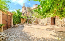Canyelles, Catalonia 08811