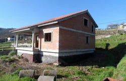 Tomino, Pontevedra