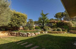 Begues, Catalonia 08859