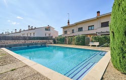Cabrils, Catalonia 08348