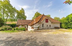 Lauzerte, Midi-Pyrénées 82110