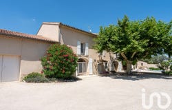 Saint-Saturnin-lès-Avignon, Provence-Alpes-Côte d'Azur 84450