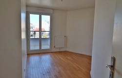 6 Rue Roger Salengro, Neuilly-sur-Marne, Seine-Saint-Denis 93330