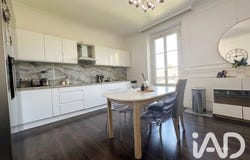Dreux, Centre-Val de Loire 28100