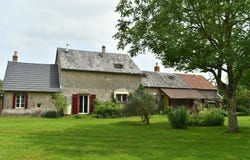 Alluy, Burgundy 58110